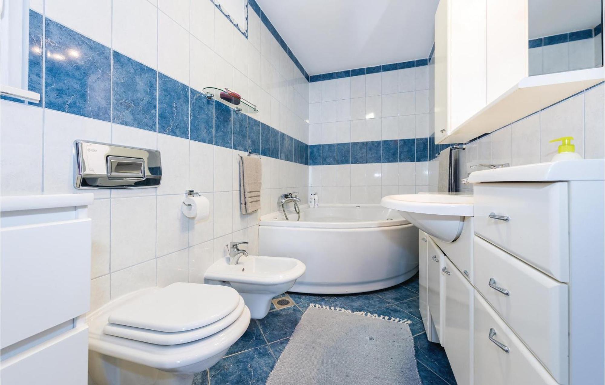 Nice Home In Sibenik With Kitchen Экстерьер фото